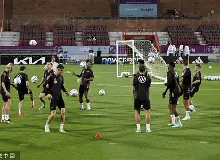 爱游戏入口-博阿维斯对阵本菲卡